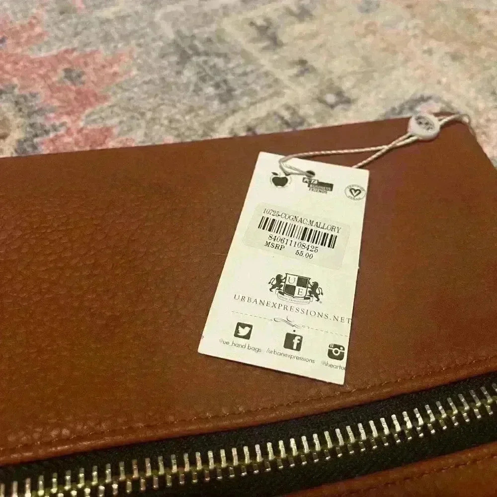 NWT Urban Expressions Foldover Clutch - Picture 3 of 7